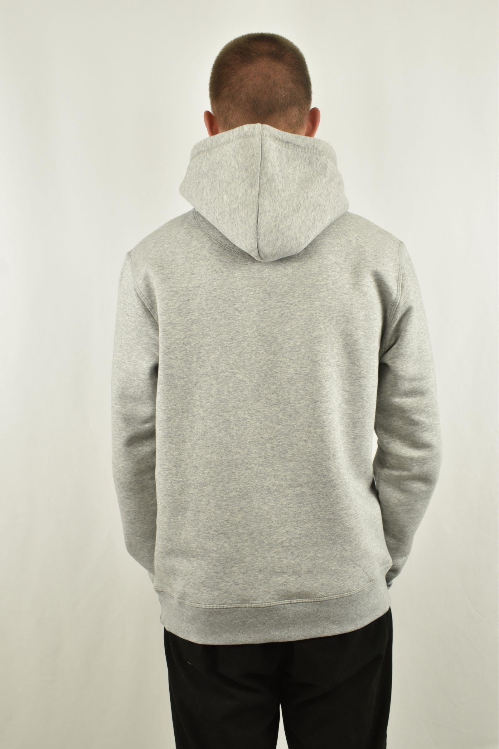 Oversized Hoodie Basic in Grau in der Rückansicht - nachhaltige Streetwear von unfgtble