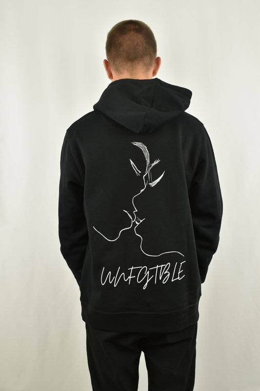 Oversized Hoodie Couple in Schwarz in der Rückansicht - nachhaltige Streetwear von unfgtble
