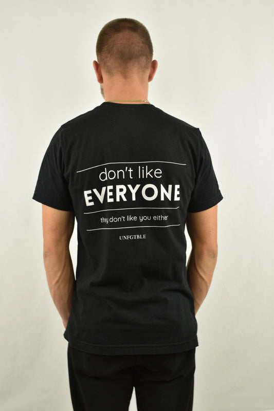 Oversized T-Shirt Dont Like Everyone in der Rückansicht - nachhaltige Streetwear von unfgtble